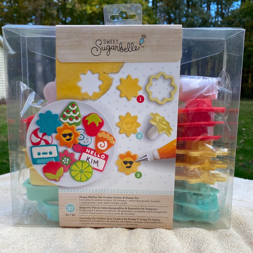 Kid's Baking Accessories. Cookie Cutter and Stamp Set. Brand New!